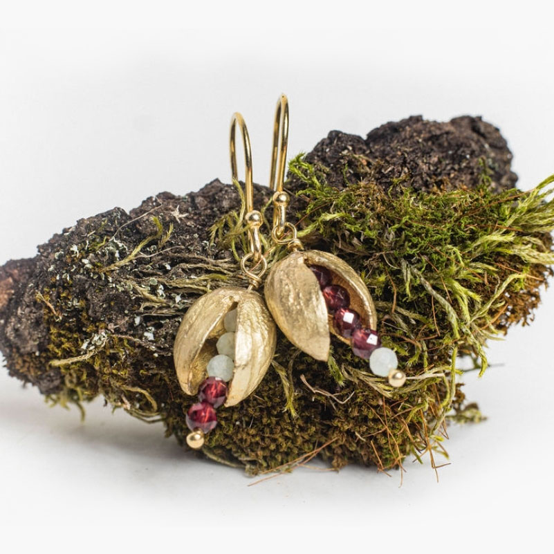 Pistachos-II-Pendientes-largos-verde-granate-01